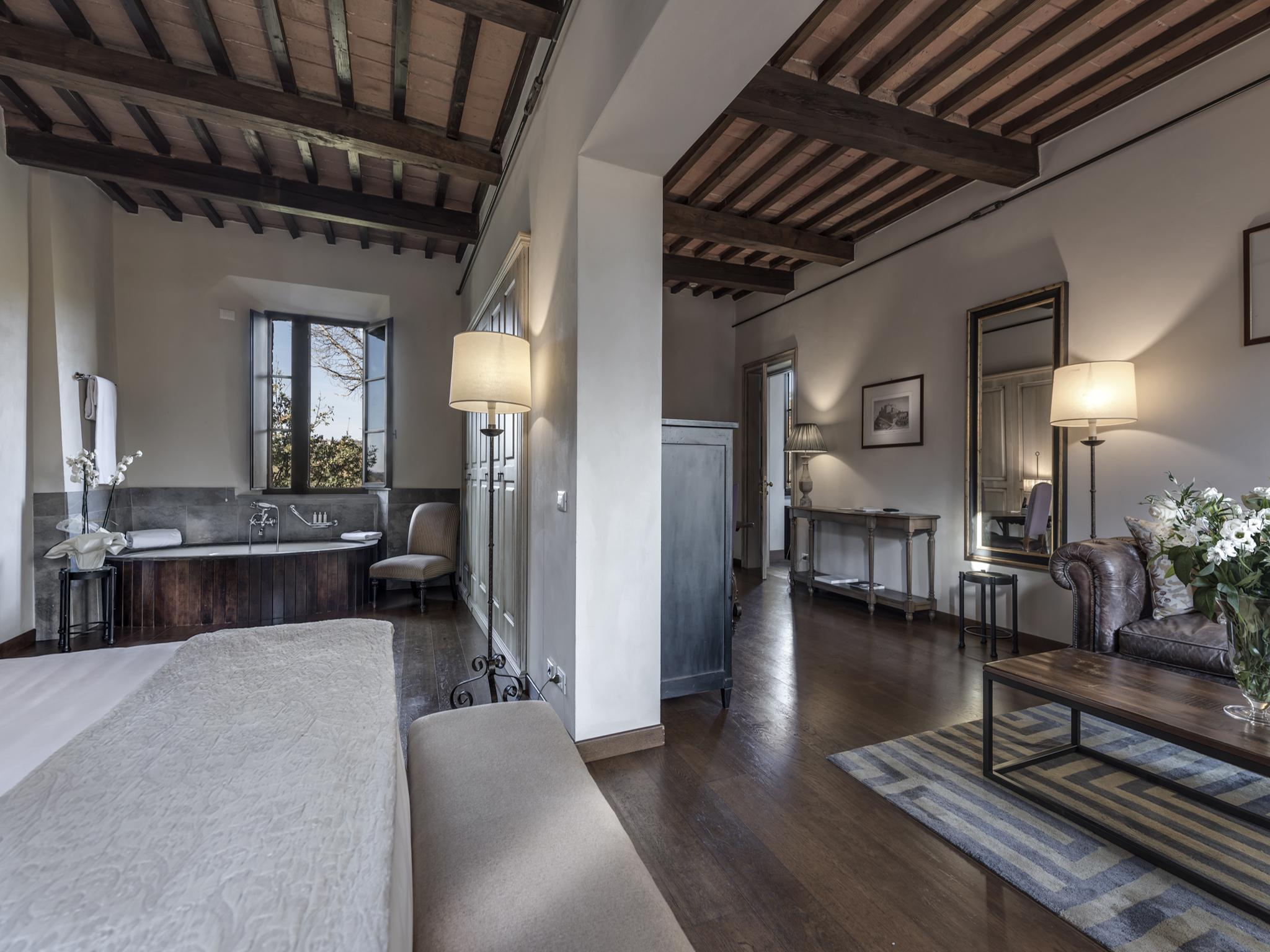 Castel Monastero - The Leading Hotels Of The World Castelnuovo Berardenga Exteriér fotografie